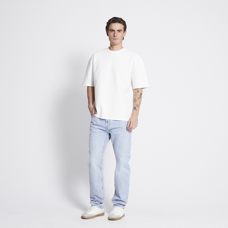 Boxy embossed tee "Yuko"